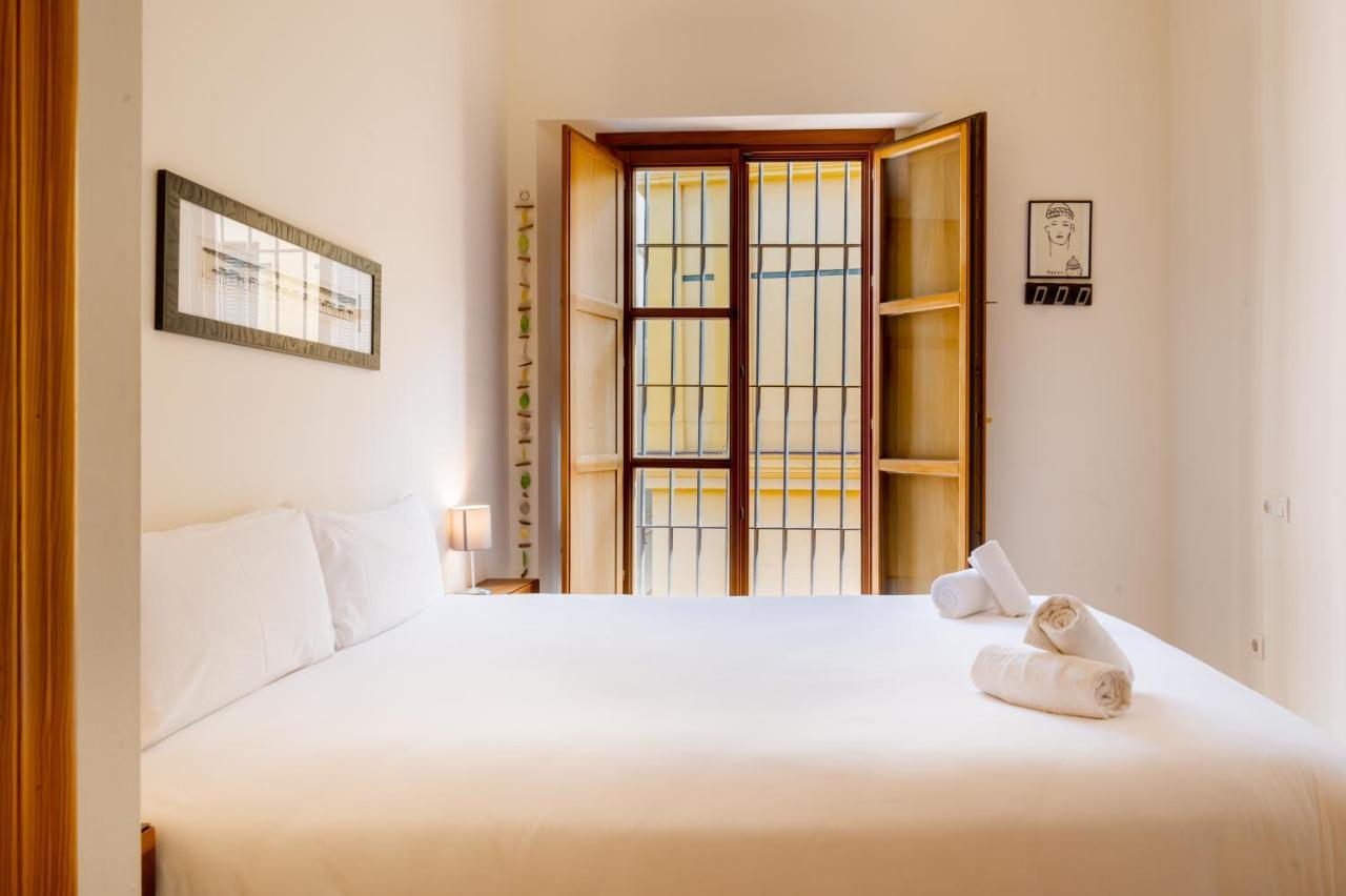 세비야 Large And Practic - 3Bd 2Bth- Arenal 아파트 외부 사진